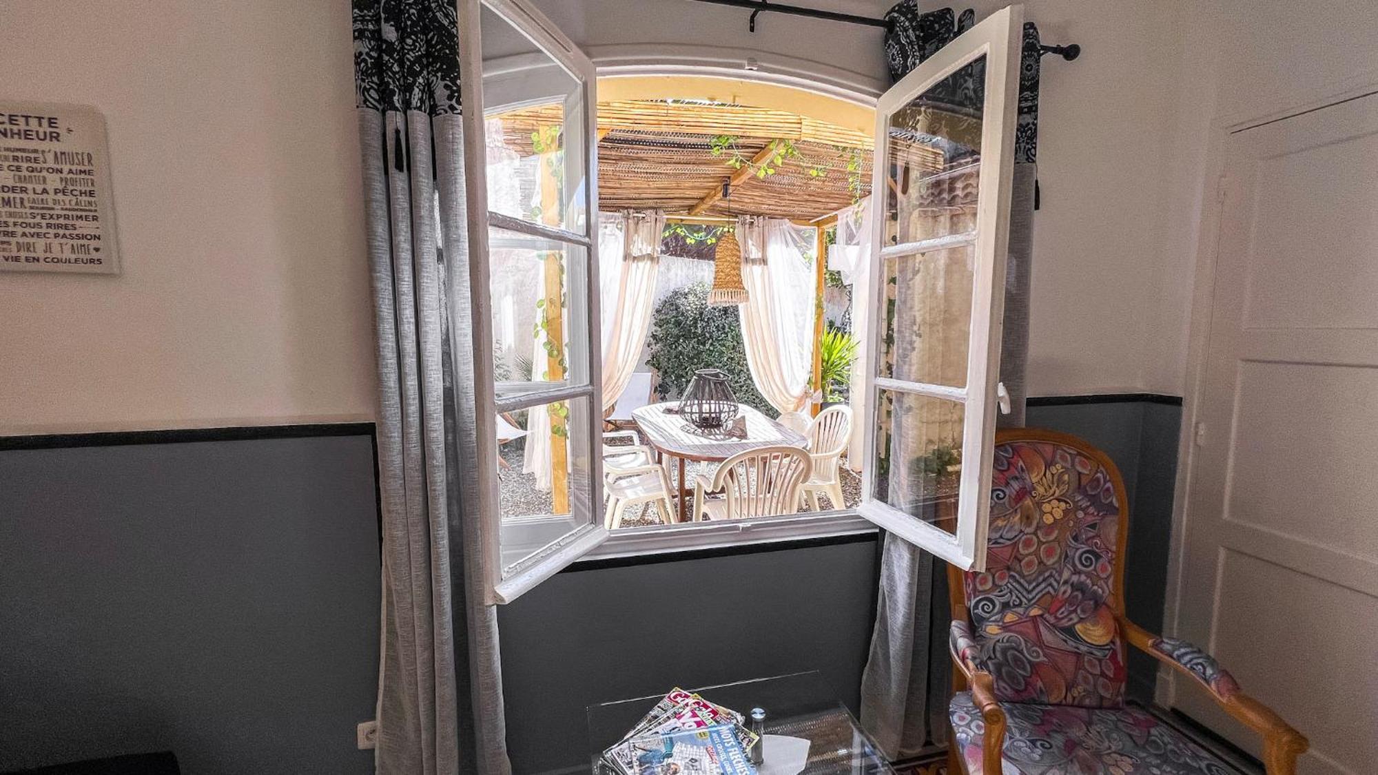 Reve D'Azur, 2 Chambres, Maison Julia En Bord De Mer A La Nartelle, Piscine Partagee, Parking & Terrasse Bbq, Wifi Et Draps Inclus Plage A Pied 圣马克西姆 外观 照片