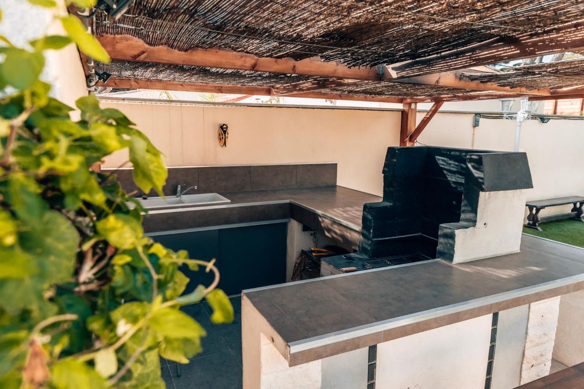 Reve D'Azur, 2 Chambres, Maison Julia En Bord De Mer A La Nartelle, Piscine Partagee, Parking & Terrasse Bbq, Wifi Et Draps Inclus Plage A Pied 圣马克西姆 外观 照片