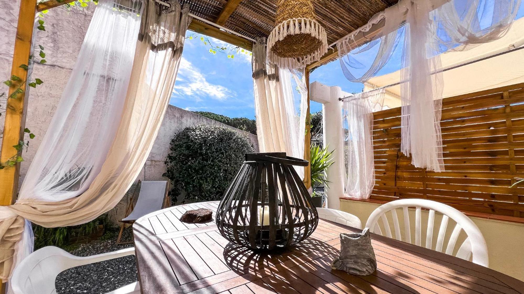Reve D'Azur, 2 Chambres, Maison Julia En Bord De Mer A La Nartelle, Piscine Partagee, Parking & Terrasse Bbq, Wifi Et Draps Inclus Plage A Pied 圣马克西姆 外观 照片