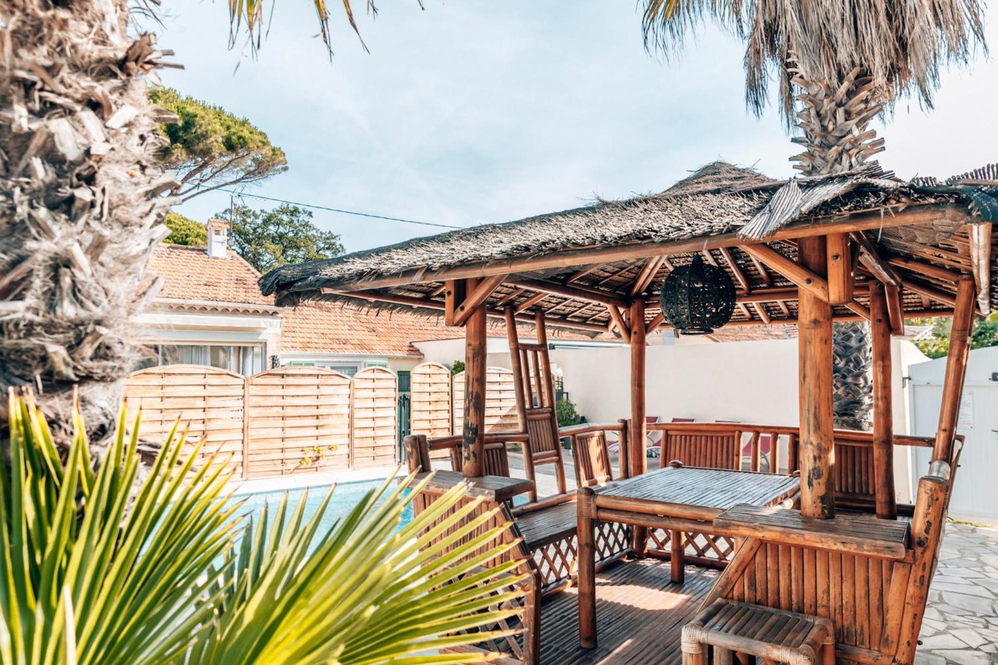 Reve D'Azur, 2 Chambres, Maison Julia En Bord De Mer A La Nartelle, Piscine Partagee, Parking & Terrasse Bbq, Wifi Et Draps Inclus Plage A Pied 圣马克西姆 外观 照片