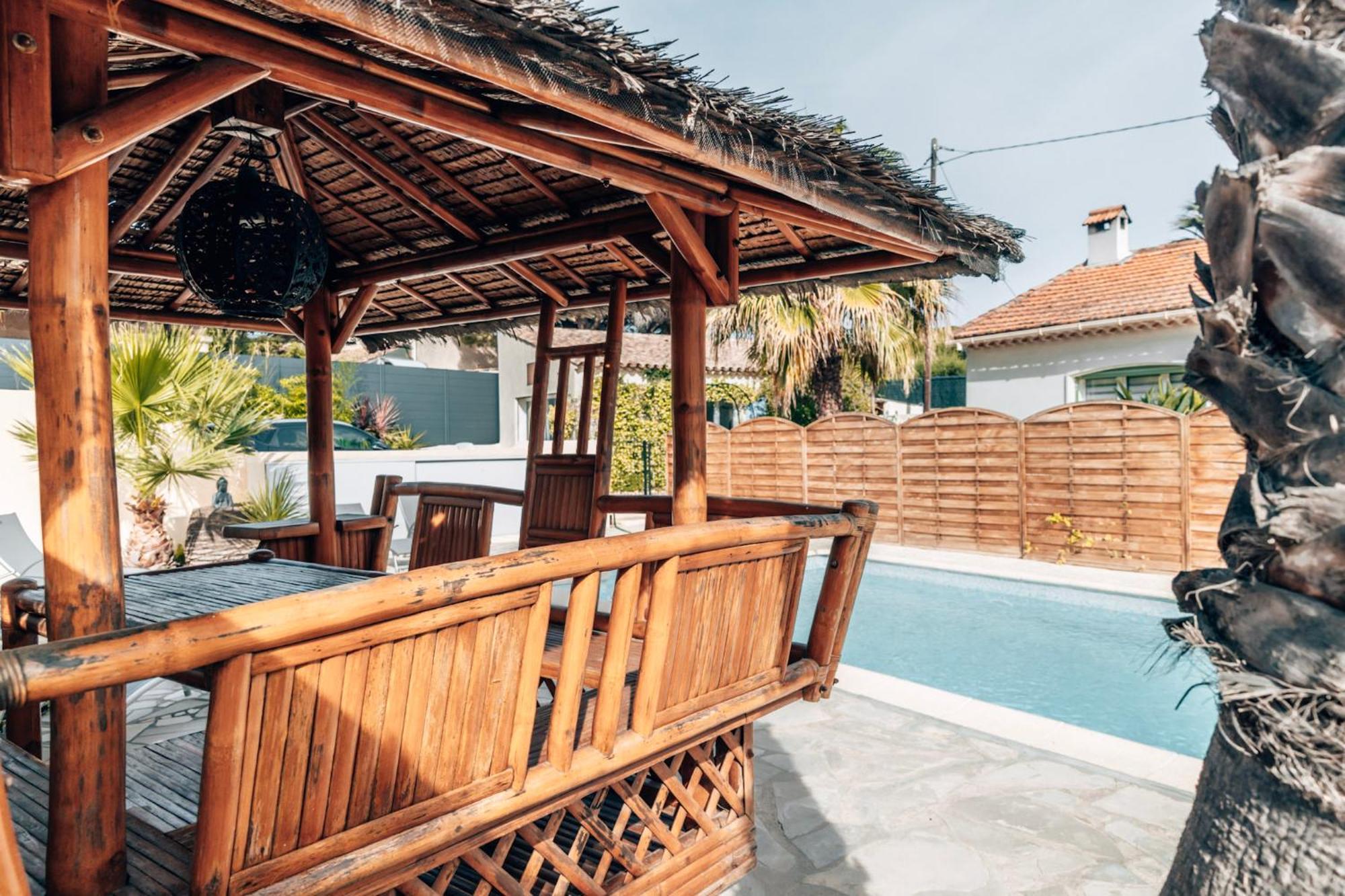 Reve D'Azur, 2 Chambres, Maison Julia En Bord De Mer A La Nartelle, Piscine Partagee, Parking & Terrasse Bbq, Wifi Et Draps Inclus Plage A Pied 圣马克西姆 外观 照片